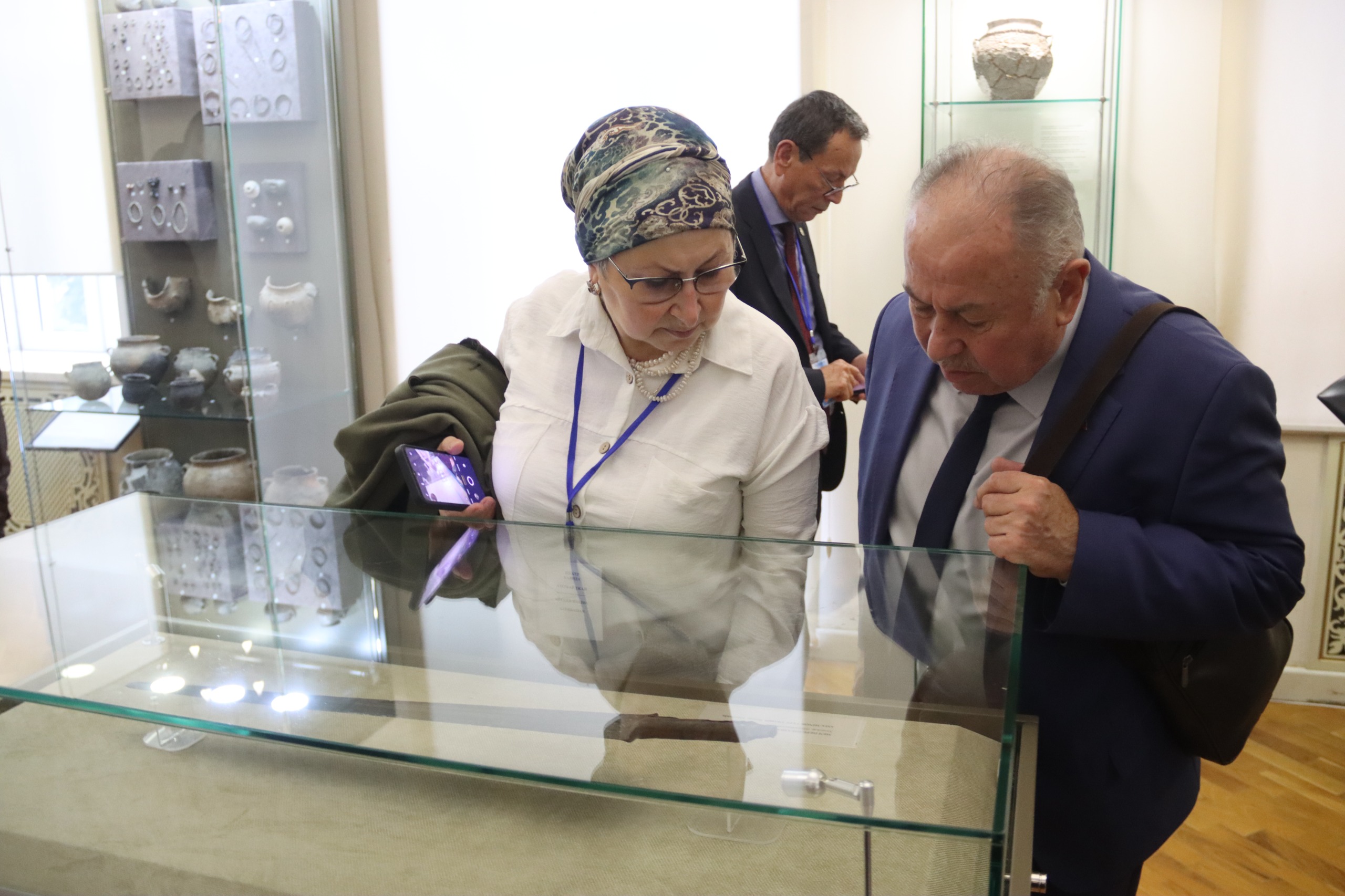 Знакомство с культурным наследием Дагестана. Экскурсия для соотечественниц из-за рубежа прошла в Махачкале